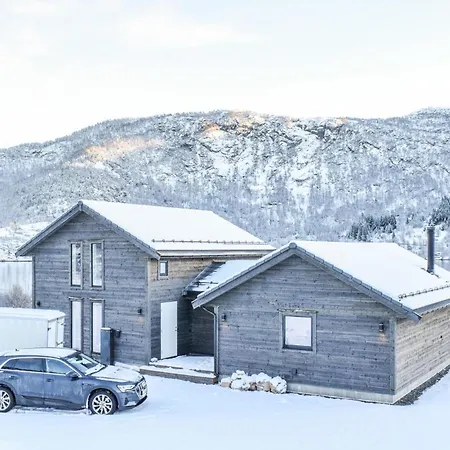 Lovely In Masfjordnes With Wifi